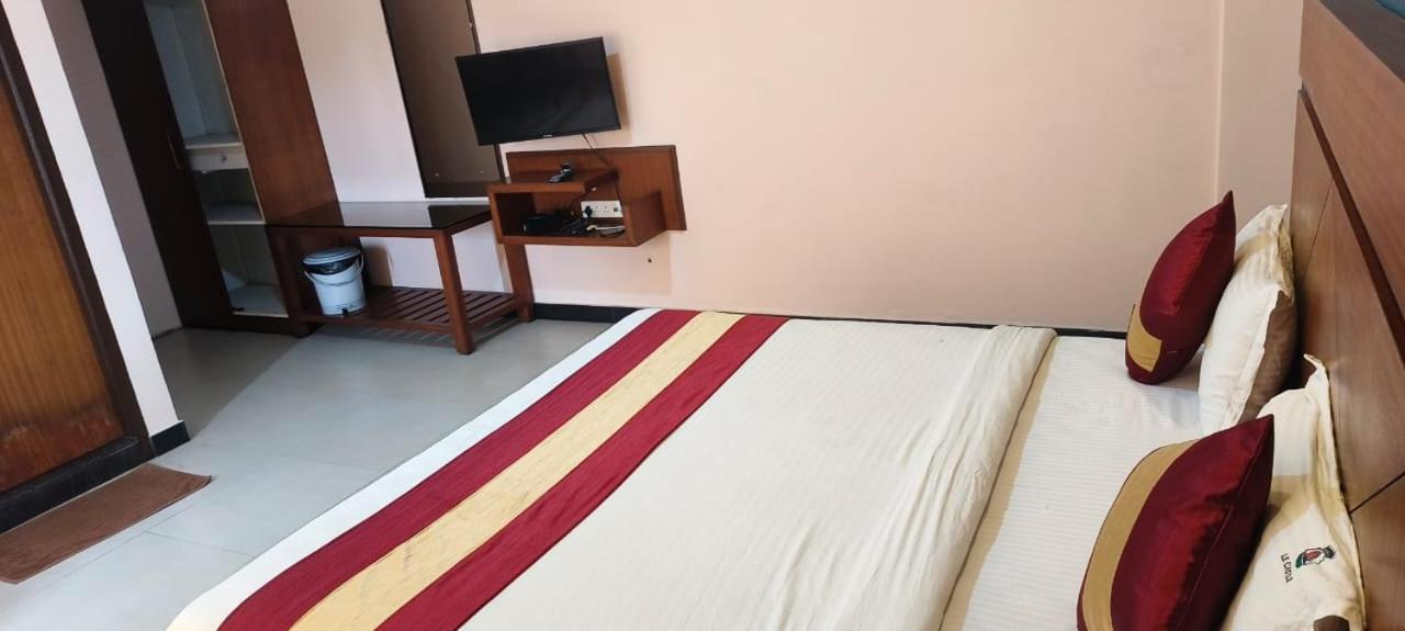 Hotel Le Castle Kodaikanal Bagian luar foto